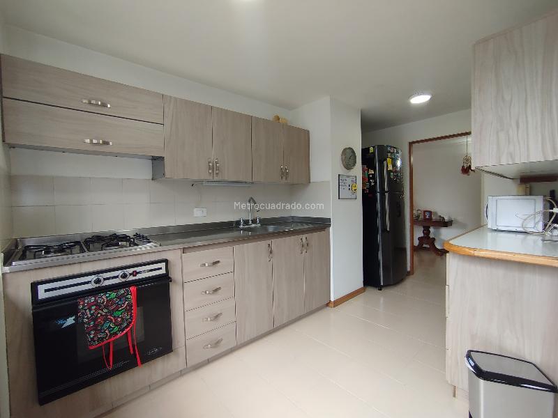 Apartamento Cómodo de 3 Alcobas en Los González - 9