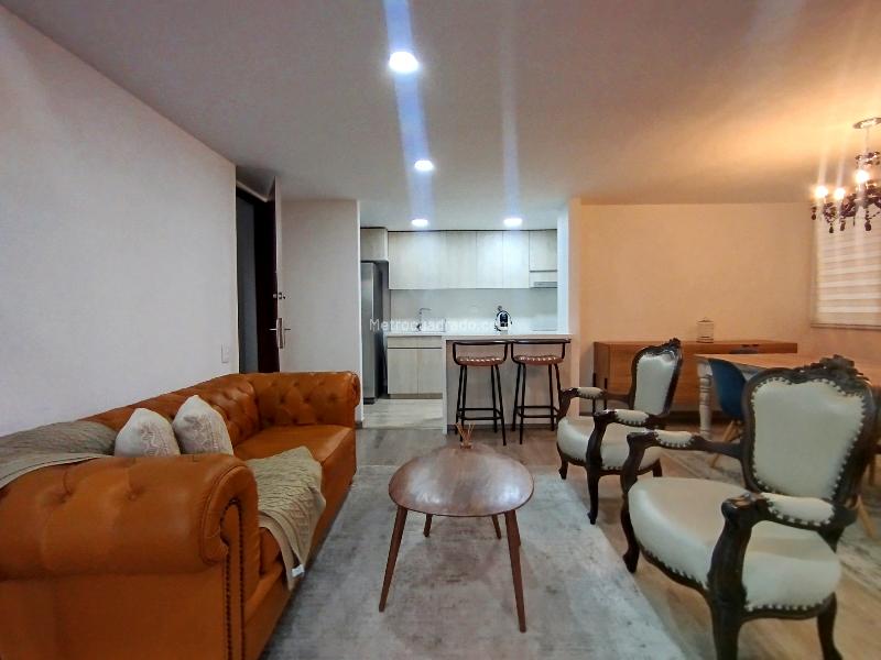 Apartamento Amoblado de 3 Alcobas en Los González, El Poblado - 7