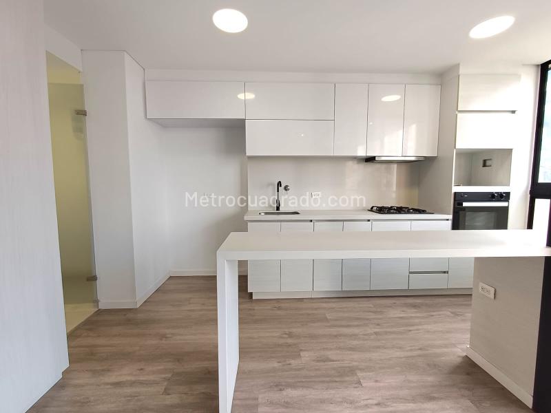 Charming 2BR Apartment with Pool in Lalinde - 2