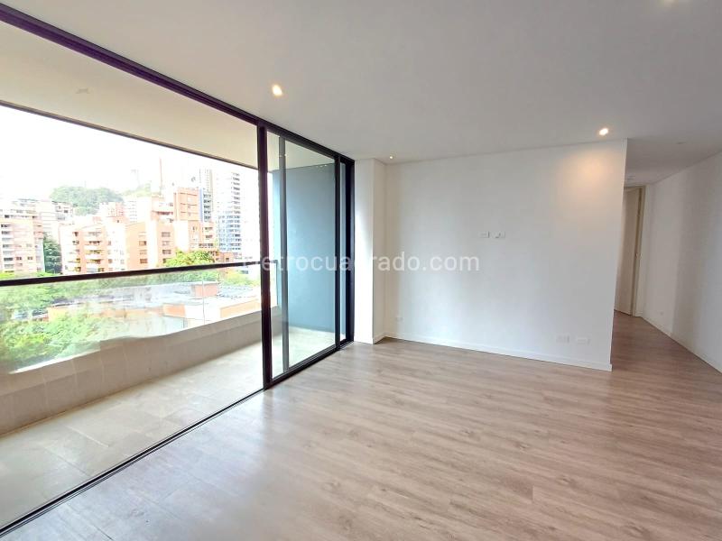 Charming 2BR Apartment with Pool in Lalinde - 6