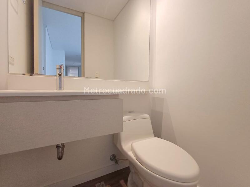 Charming 2BR Apartment with Pool in Lalinde - 9