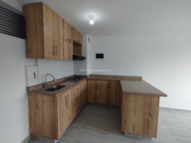 Bright 2BR Apartment in San Antonio De Prado