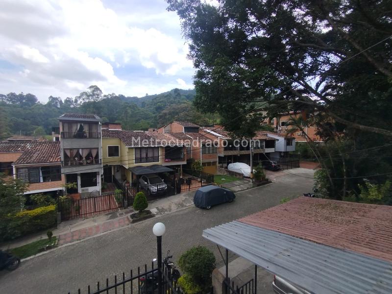 Spacious 3BR House in Las Violetas - 2