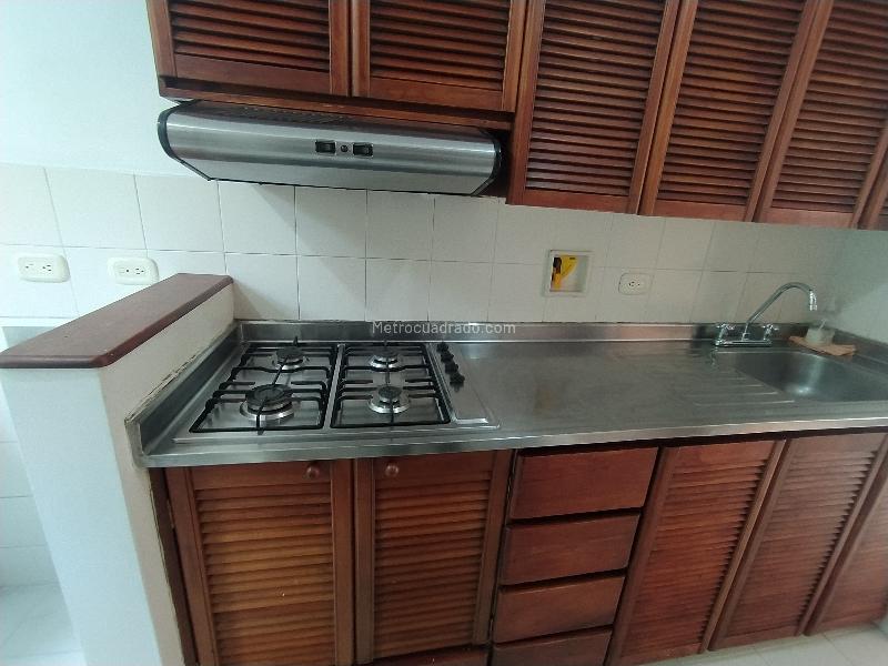 Comfortable 2BR Apartment in Las Lomas - 8