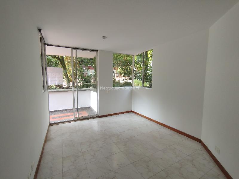 Apartamento Amplio de 3 Alcobas en San Lucas - 6