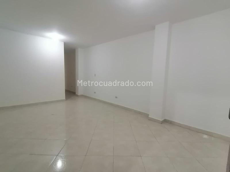 Spacious 3BR Apartment in Barrio Cristobal - 2