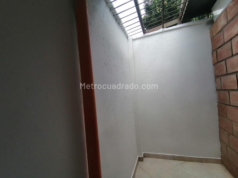 Spacious 3BR Apartment in Barrio Cristobal - 6