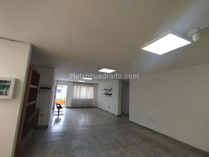 Casa Comercial en Arriendo en El Nogal Los Almendros, Belén - 7