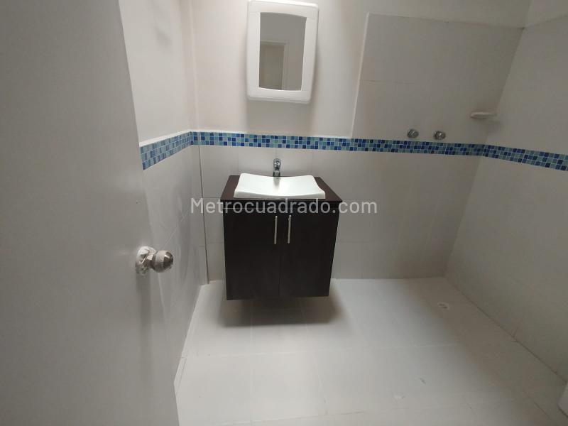 Casa Comercial en Arriendo en El Nogal Los Almendros, Belén - 9