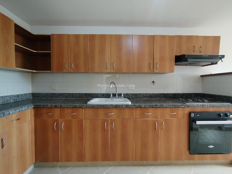 Apartamento Estiloso de 3 Alcobas en El Poblado con Piscina - 5