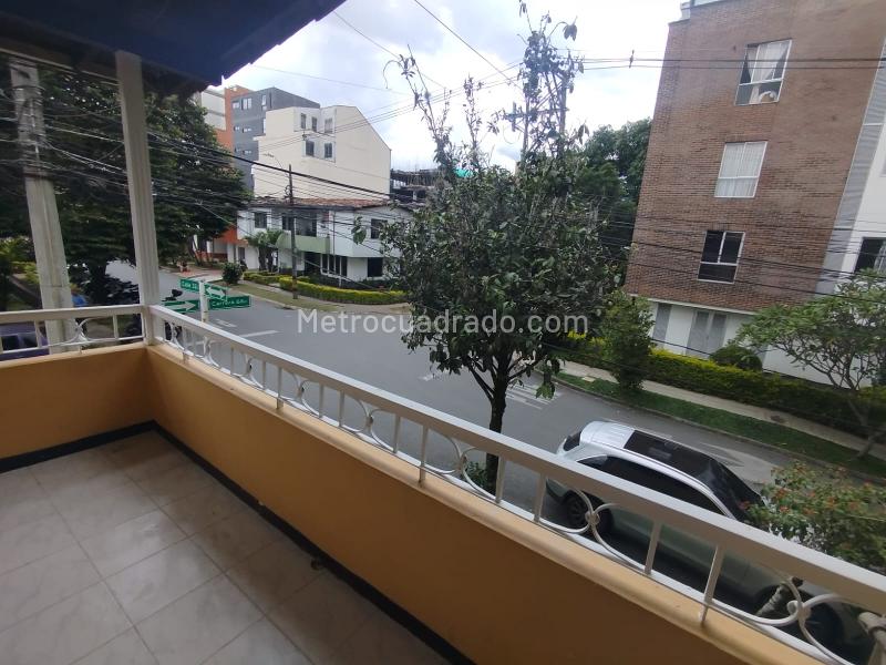 Casa Amplia de 3 Alcobas en Belún Rosales - 2