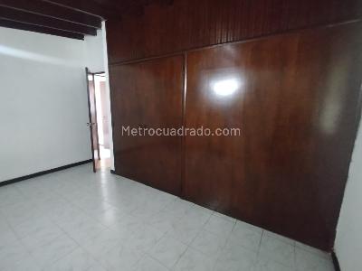 Casa de 3 alcobas en arriendo en Rosales, Medellín, 250 m² · foto 15 de 20