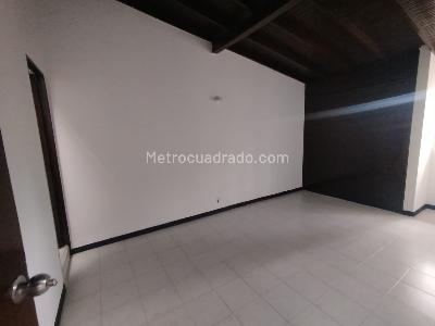 Casa de 3 alcobas en arriendo en Rosales, Medellín, 250 m² · foto 16 de 20
