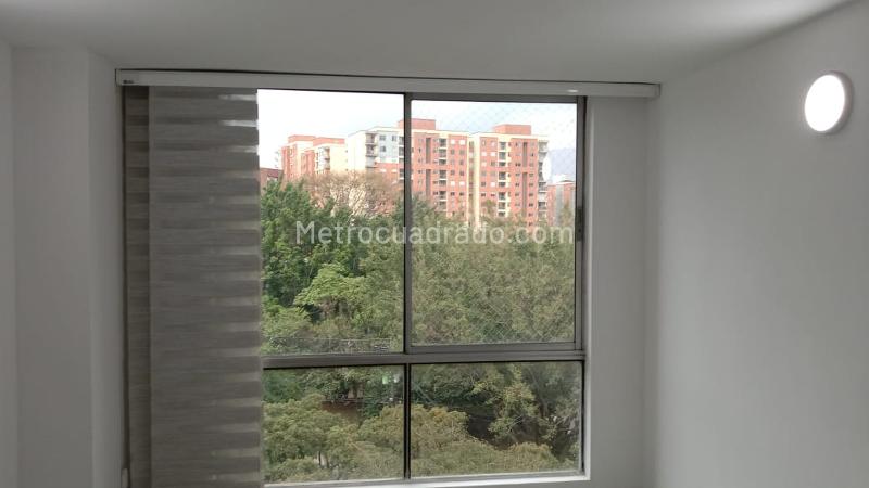 Apartamento Acogedor de 2 Alcobas en La Mota - 3