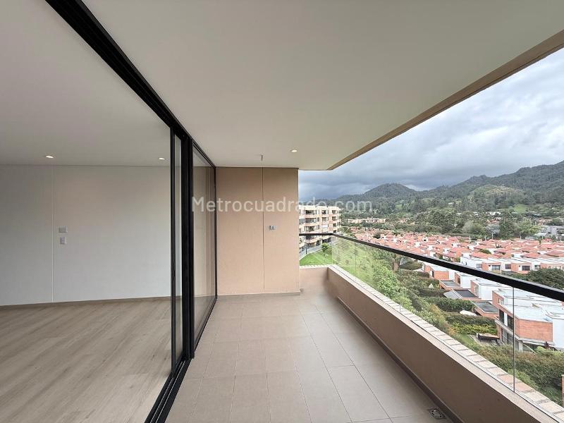 2BR Apartment in El Retiro (84 m²) - 4