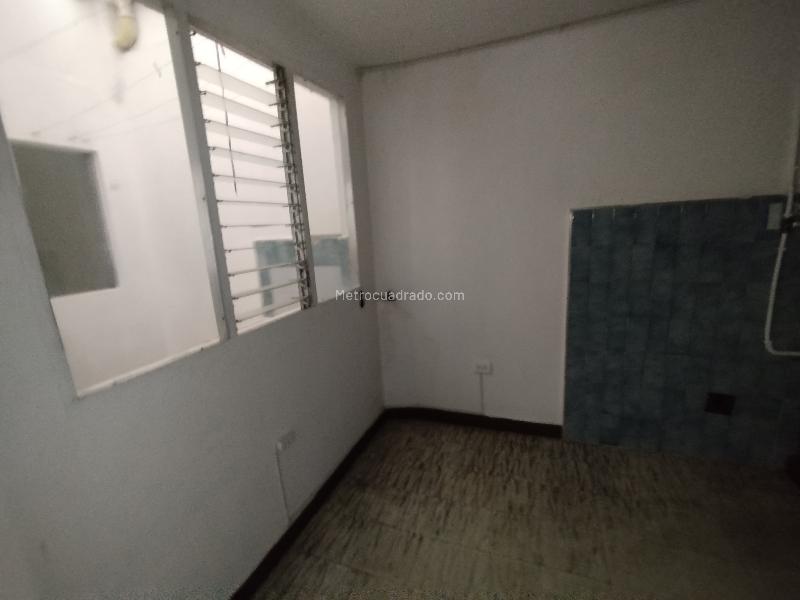 Spacious 3BR House for Rent in Santa Lucía - 9