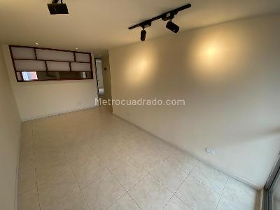 Apartamento de 3 alcobas en venta en Sabaneta, Sabaneta, 65 m² · foto 5 de 13