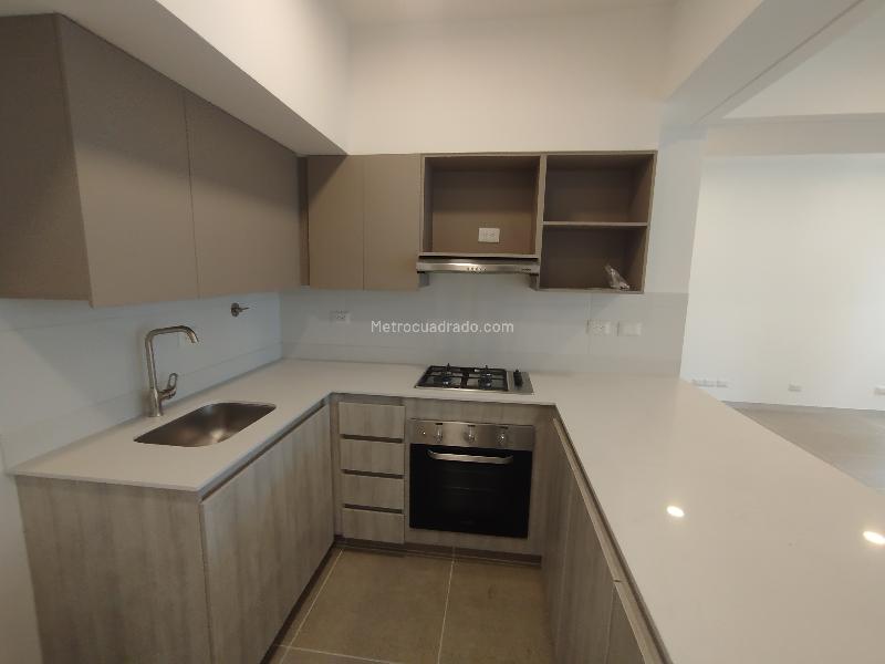 Modern 2BR Apartment in Ciudad Del Rio - 4