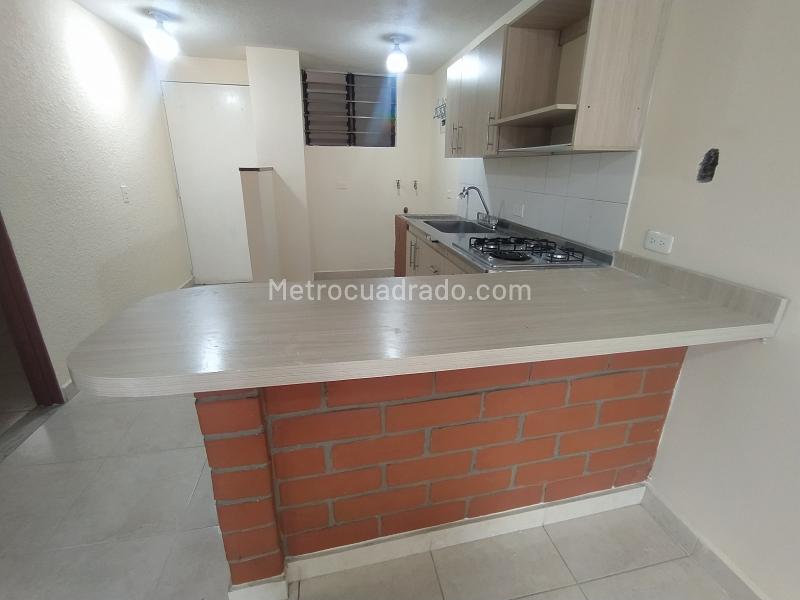 Comfortable 2BR Apartment in La Candelaria - 3