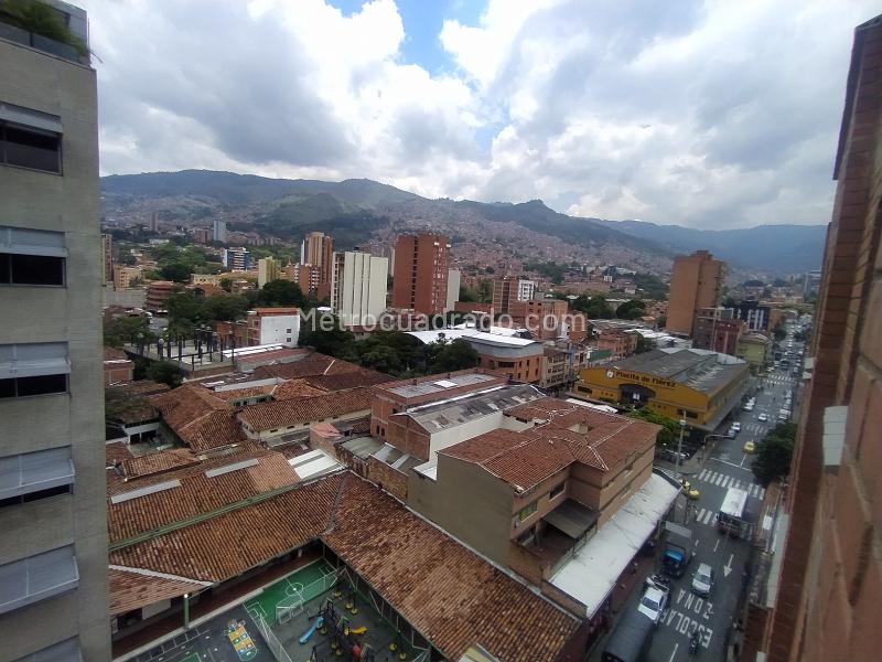 Comfortable 2BR Apartment in La Candelaria - 4