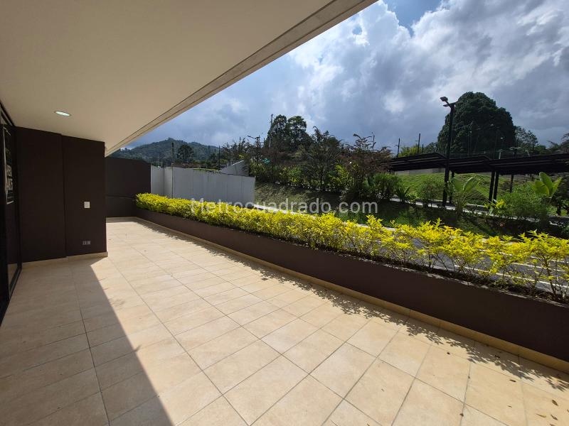 New-Build 3BR Apartment for Rent in El Retiro - 4