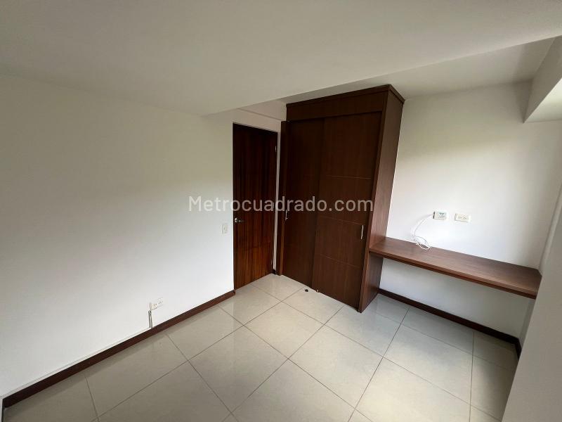 Comfortable 2BR Apartment in Calasanz Parte Alta - 9
