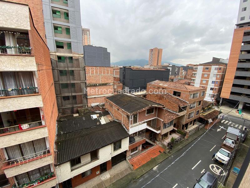 1BR Apartment in Entreamigos (37 m²)