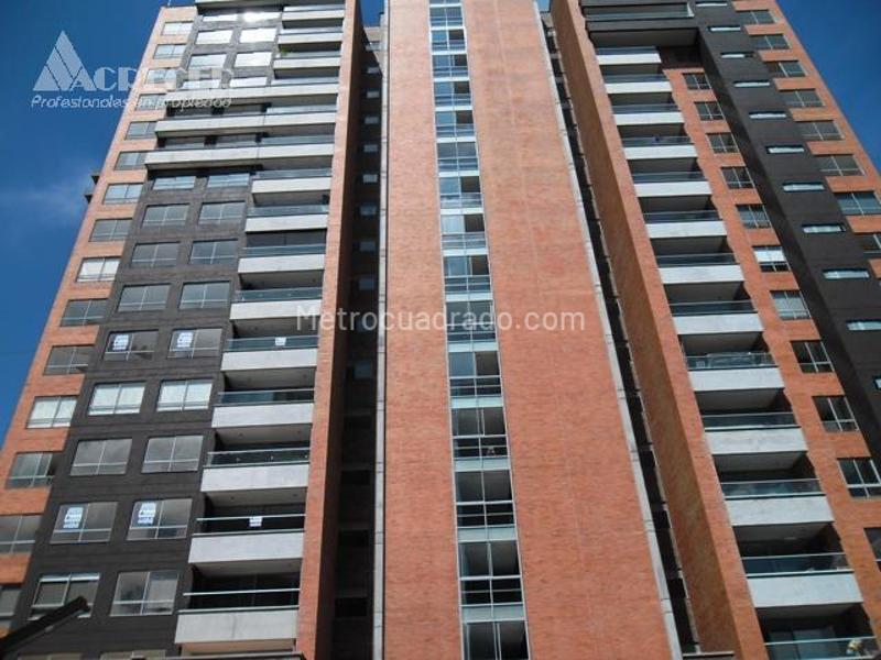 3BR Apartment in Loma De Los Benedictinos (112 m²) - 2