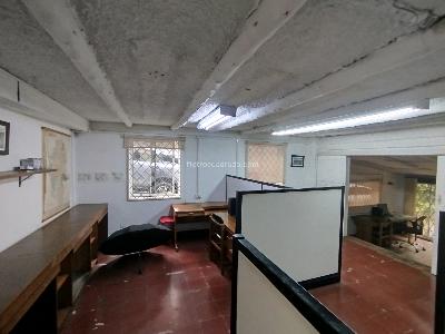 Casa de 5 alcobas en arriendo en Vizcaya, Medellín, 732 m² · foto 5 de 20