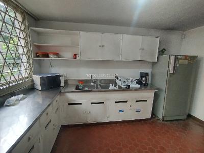 Casa de 5 alcobas en arriendo en Vizcaya, Medellín, 732 m² · foto 17 de 20
