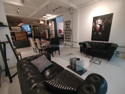 Casa de 3 alcobas en arriendo en Nuevo Poblado, Medellín, 320 m² · foto 2 de 20