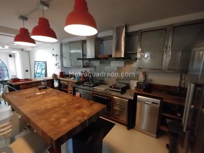Casa de 3 alcobas en arriendo en Nuevo Poblado, Medellín, 320 m² · foto 8 de 20
