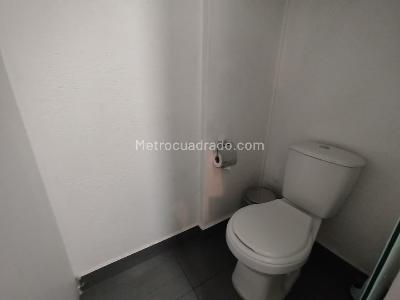 Casa de 3 alcobas en arriendo en Nuevo Poblado, Medellín, 320 m² · foto 9 de 20