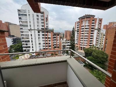 Apartamento en arriendo en Laureles, Medellín · foto 4 de 15