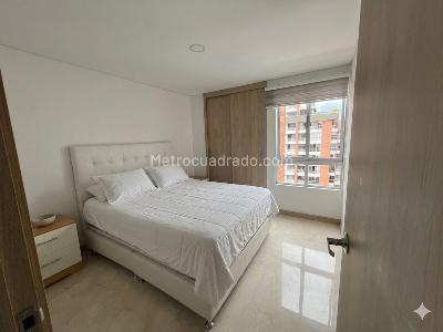 Apartamento en arriendo en Laureles, Medellín · foto 9 de 15