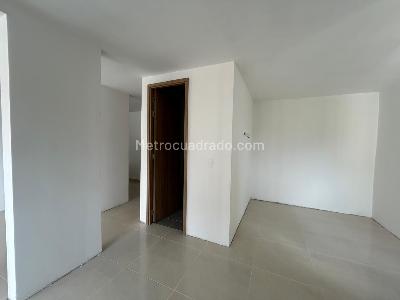Apartamento en venta en Calasanz Parte Alta, Medellín · foto 8 de 20