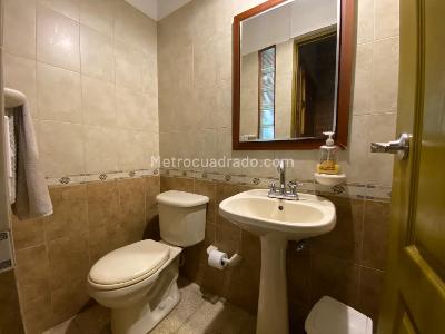 Casa de 4 alcobas en arriendo en Lagos De La Doctora, Sabaneta, 230 m² · foto 9 de 20