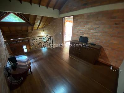Casa de 4 alcobas en arriendo en Lagos De La Doctora, Sabaneta, 230 m² · foto 11 de 20