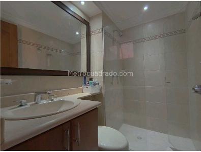 Apartamento de 3 alcobas en arriendo en Laureles, Medellín, 150 m² · foto 16 de 20