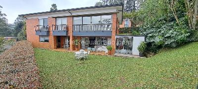 Casa de 4 alcobas en venta en Cola Del Zorro, Medellín, 945 m² · foto 2 de 17