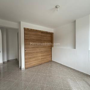 Apartamento de 1 alcoba en venta en Loma Del Indio, Medellín, 58 m² · foto 4 de 16