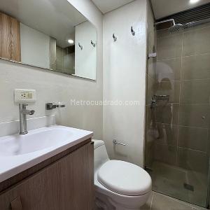 Apartamento de 1 alcoba en venta en Loma Del Indio, Medellín, 58 m² · foto 5 de 16
