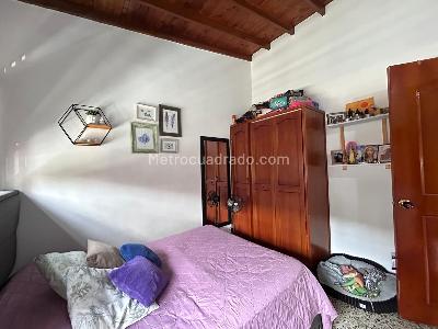 Casa de 4 alcobas en venta en Granada, Medellín, 231 m² · foto 13 de 20