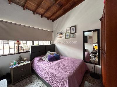 Casa de 4 alcobas en venta en Granada, Medellín, 231 m² · foto 14 de 20