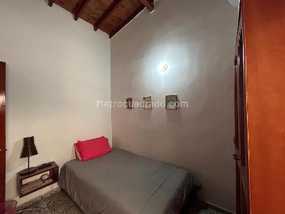 Casa de 4 alcobas en venta en Granada, Medellín, 231 m² · foto 15 de 20