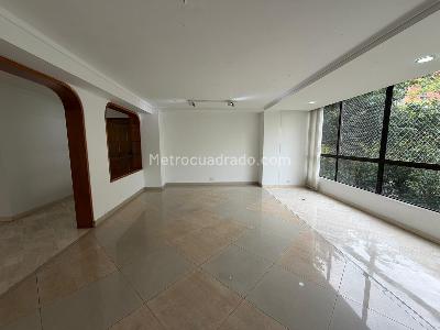 Apartamento de 3 alcobas en venta en Los Balsos, Medellín, 170 m² · foto 4 de 20