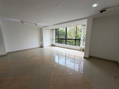 Apartamento de 3 alcobas en venta en Los Balsos, Medellín, 170 m² · foto 5 de 20