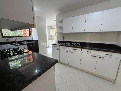 Apartamento de 3 alcobas en venta en Los Balsos, Medellín, 170 m² · foto 6 de 20
