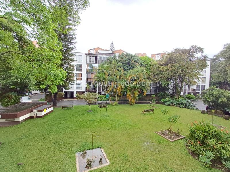 4BR Apartment in Patio Bonito (136 m²)