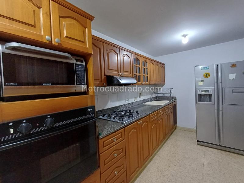 4BR Apartment in Patio Bonito (136 m²) - 4